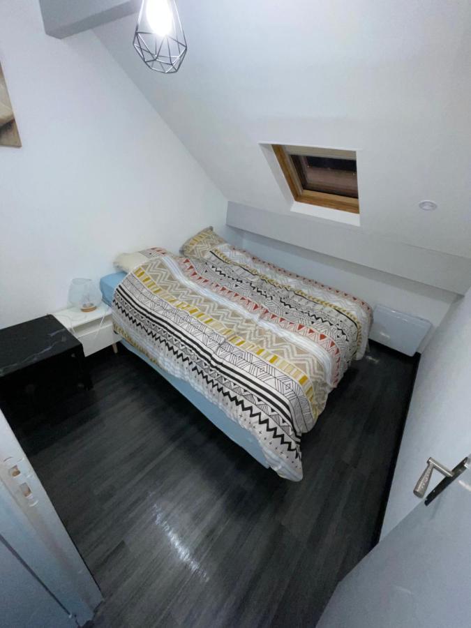 Charmant Logement Proche Disneyland Paris Parking Lagny Esterno foto